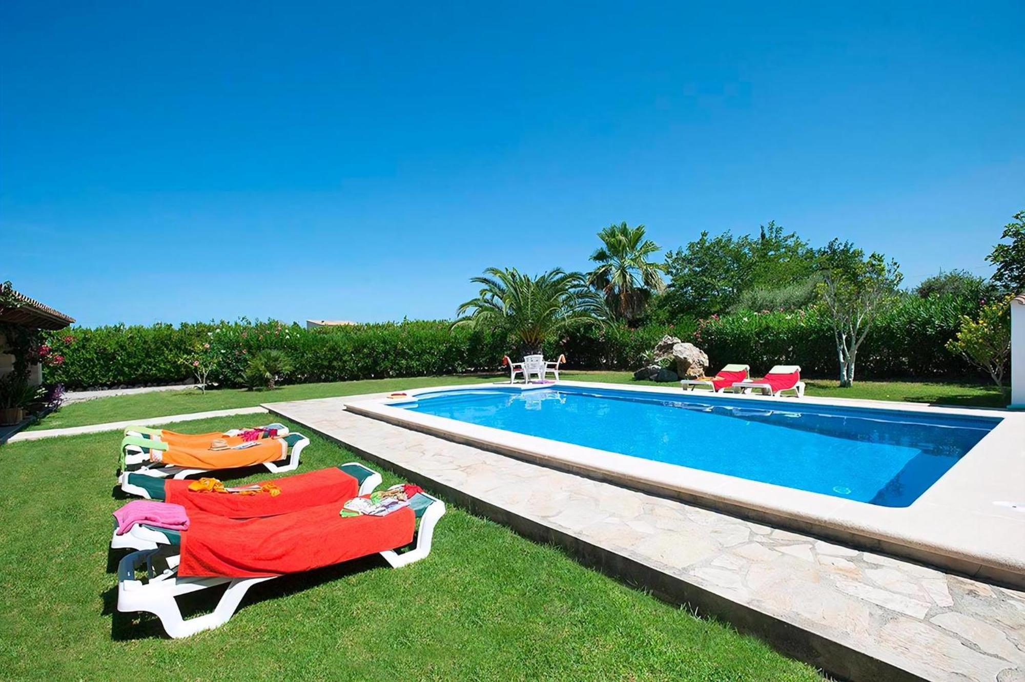 Schoenes In Mit Grossem Pool * Alcudia (Mallorca)