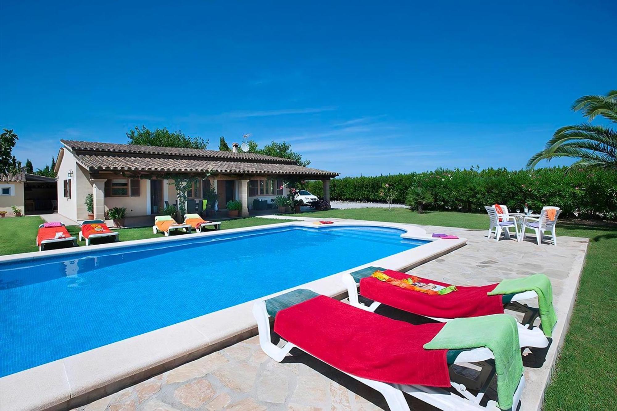 Holiday home Schoenes In Mit Grossem Pool *