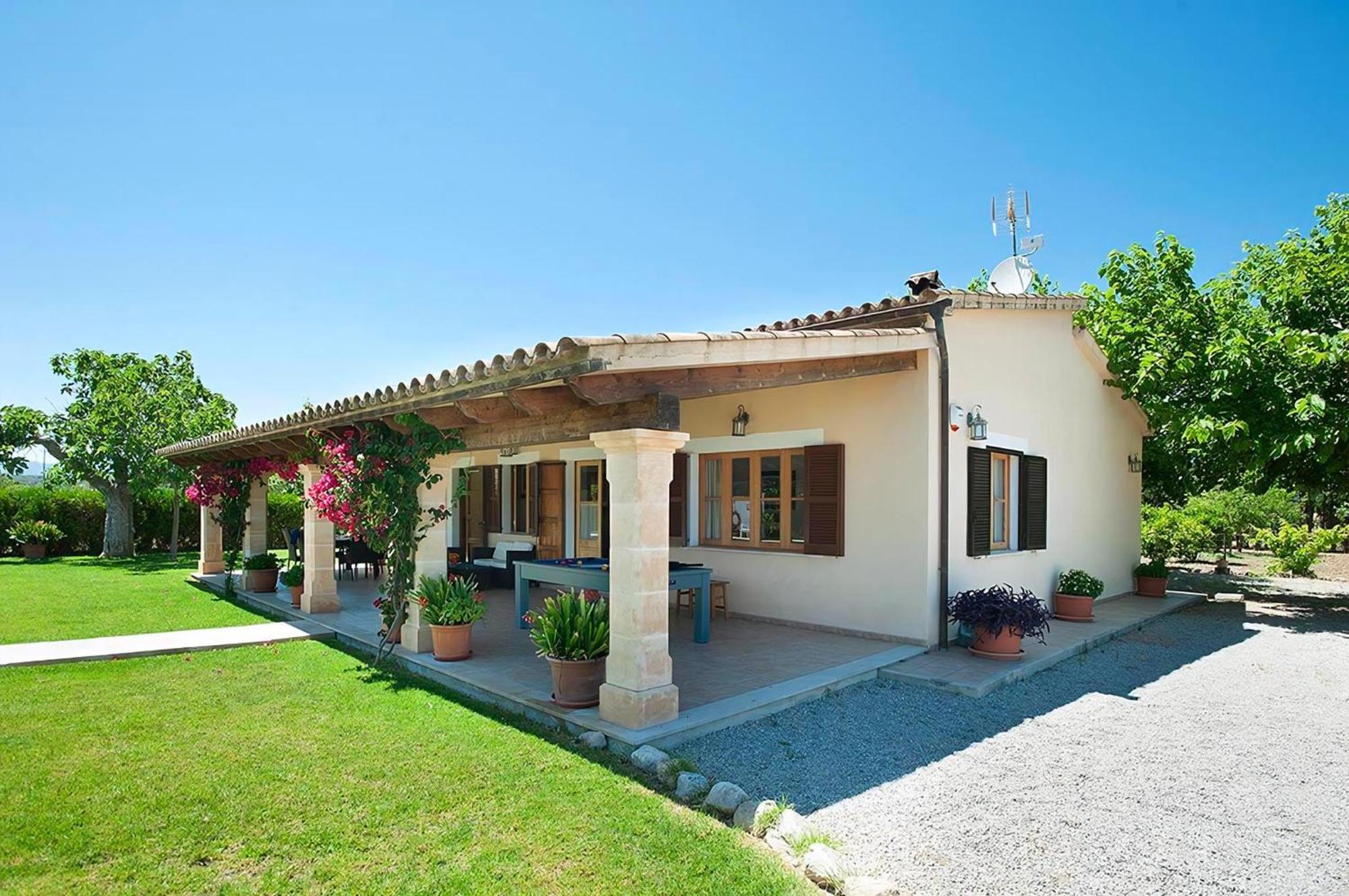 Schoenes In Mit Grossem Pool Holiday home Alcudia (Mallorca)